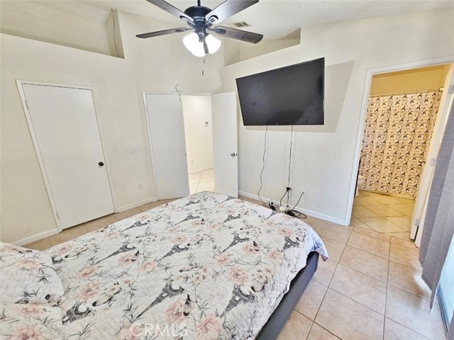 29650 Saint Andrews Court, Murrieta CA: https://media.crmls.org/medias/8bb9fcb2-f7bc-4ac9-bf9c-3c79de148d9e.jpg