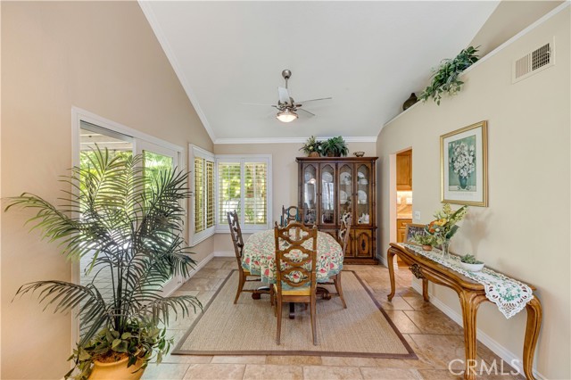 685 Vista Coto Verde, Camarillo CA: https://media.crmls.org/medias/8bbb4b2b-8178-4cb1-b7d2-bf23c40eda90.jpg