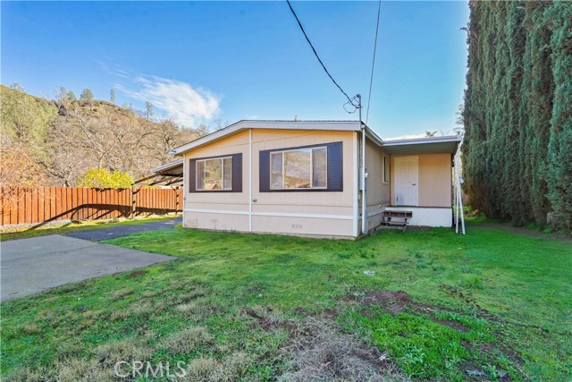 Detail Gallery Image 2 of 39 For 16700 Fox Way, Clearlake Oaks,  CA 95423 - 3 Beds | 2 Baths