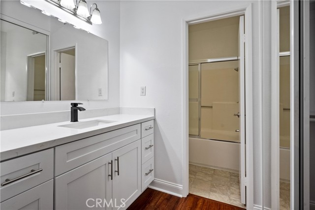 19431 Rue De Valore, Lake Forest CA: https://media.crmls.org/medias/8bbcb1aa-ea88-46c0-bdd9-7ca0956d95f9.jpg