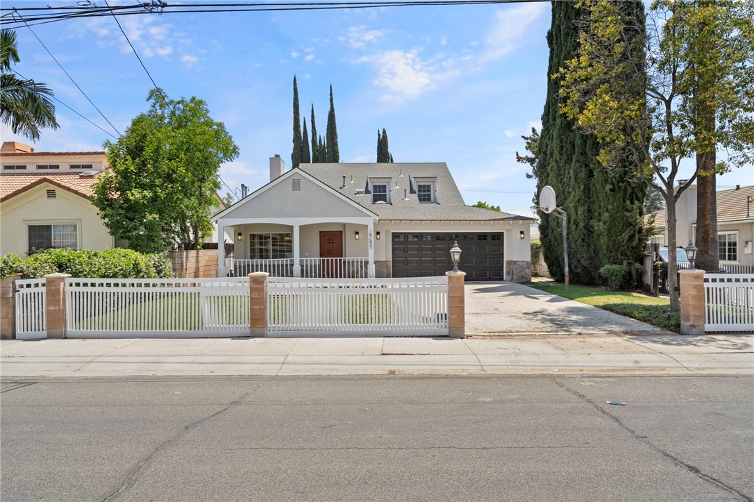 Detail Gallery Image 2 of 58 For 25655 Lane St, Loma Linda,  CA 92354 - 4 Beds | 3 Baths