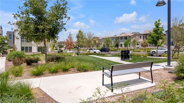 Detail Gallery Image 48 of 70 For 138 Yugen, Irvine,  CA 92618 - 4 Beds | 3/1 Baths