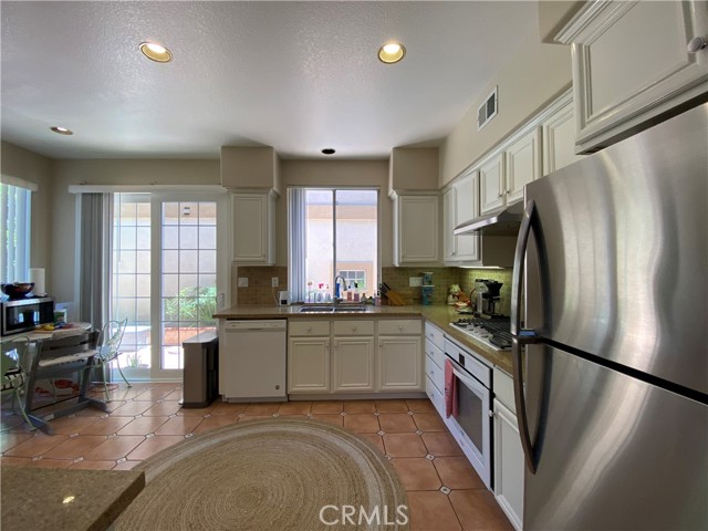 8bbd04db E913 4b82 Af12 1e7d0d56515c