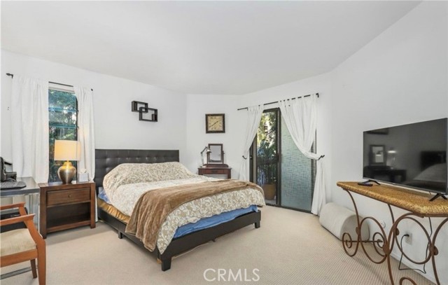 Detail Gallery Image 14 of 27 For 950 N Kings Rd #245,  West Hollywood,  CA 90069 - 1 Beds | 1 Baths