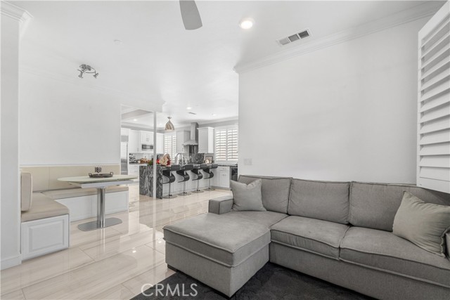 Detail Gallery Image 8 of 70 For 5149 Sammy Hagar, Fontana,  CA 92336 - 6 Beds | 4/1 Baths