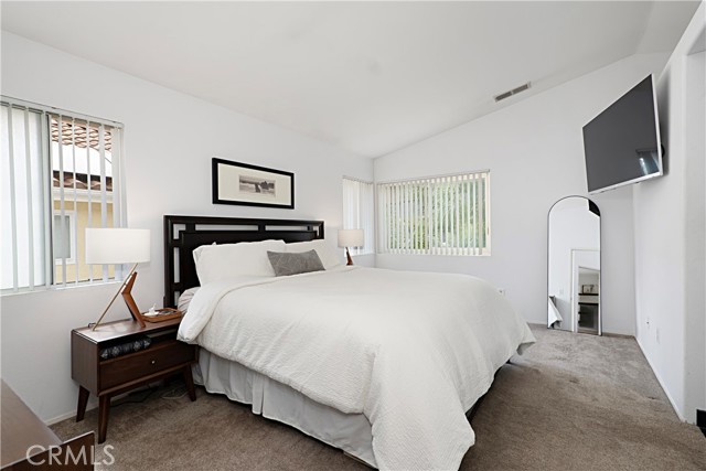 Detail Gallery Image 13 of 27 For 1226 via Angelica, Vista,  CA 92081 - 3 Beds | 2/1 Baths