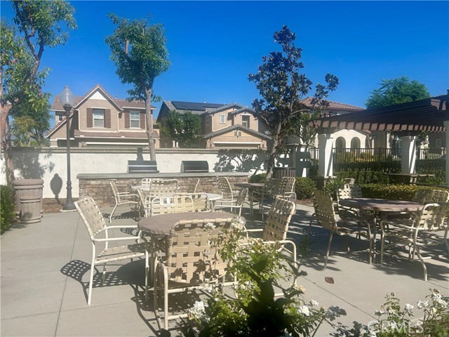 Detail Gallery Image 13 of 16 For 6982 Swiss, Chino,  CA 91710 - 4 Beds | 2/1 Baths