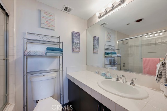 Detail Gallery Image 11 of 51 For 525 E. Seaside Way #310,  Long Beach,  CA 90802 - 1 Beds | 1 Baths