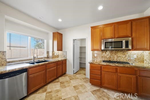 Detail Gallery Image 13 of 40 For 2733 Sweetwater Dr, Blythe,  CA 92225 - 4 Beds | 3 Baths