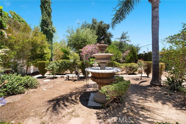 Detail Gallery Image 19 of 30 For 6820 Encino Ave, Van Nuys,  CA 91406 - 3 Beds | 2 Baths
