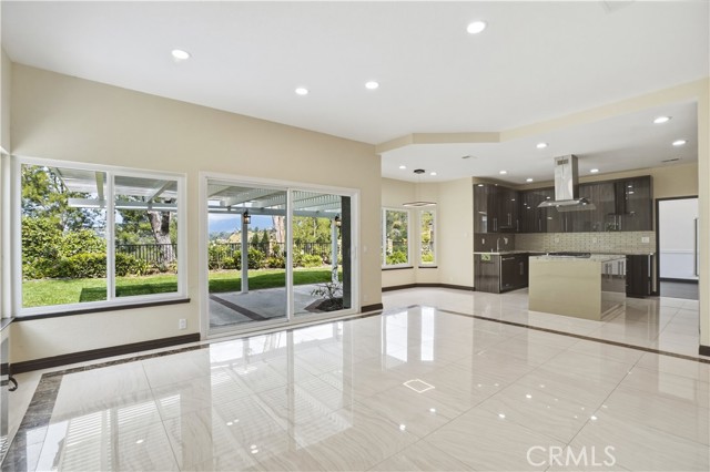 Image 44 of 73 For 3537 Foxglove Road