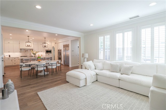 15205 Columbus, Tustin CA: https://media.crmls.org/medias/8bc35dc1-e2df-4c4d-9f8e-f4dd18e1fb2c.jpg