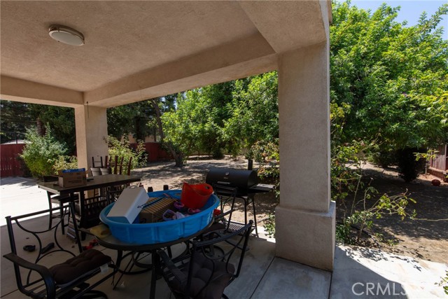 803 Mountain Park Drive, Bakersfield CA: https://media.crmls.org/medias/8bc3663b-7007-4077-b41c-c4d7e95a7cb7.jpg