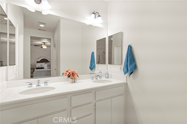 Detail Gallery Image 12 of 46 For 212 Hoch Way, Hemet,  CA 92545 - 2 Beds | 2 Baths