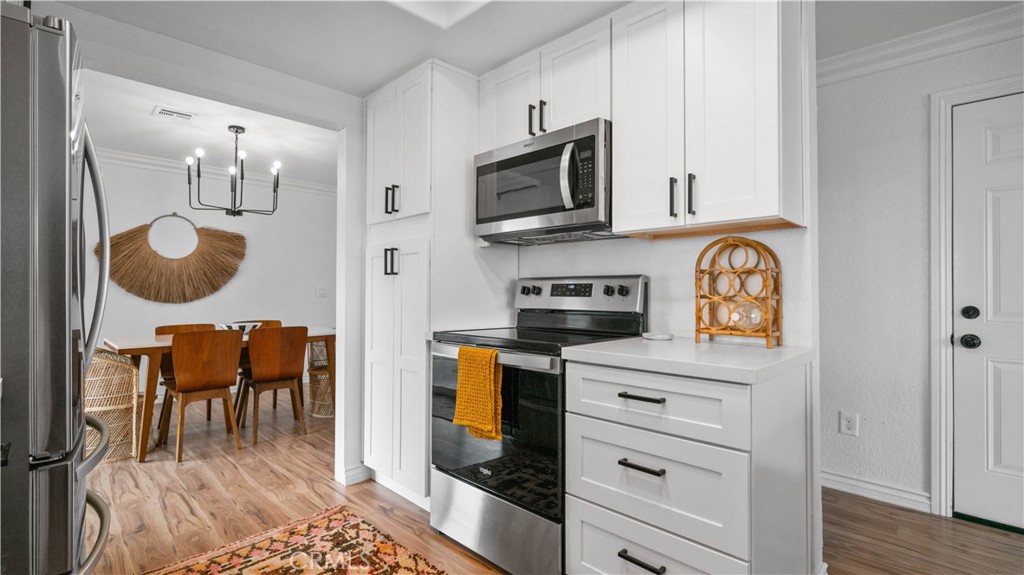 MLS #OC25194140 image #5