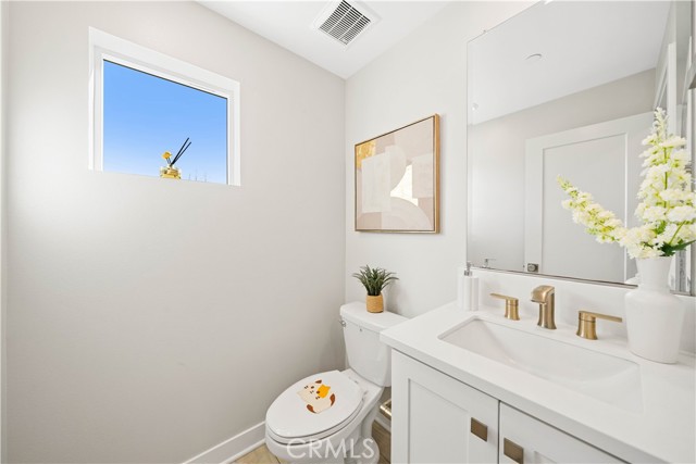 Detail Gallery Image 27 of 44 For 220 Keeper, Irvine,  CA 92618 - 3 Beds | 3/1 Baths