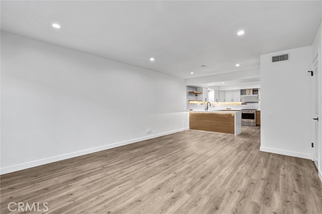 Detail Gallery Image 19 of 52 For 6 Mandrake Way, Irvine,  CA 92612 - 5 Beds | 3 Baths