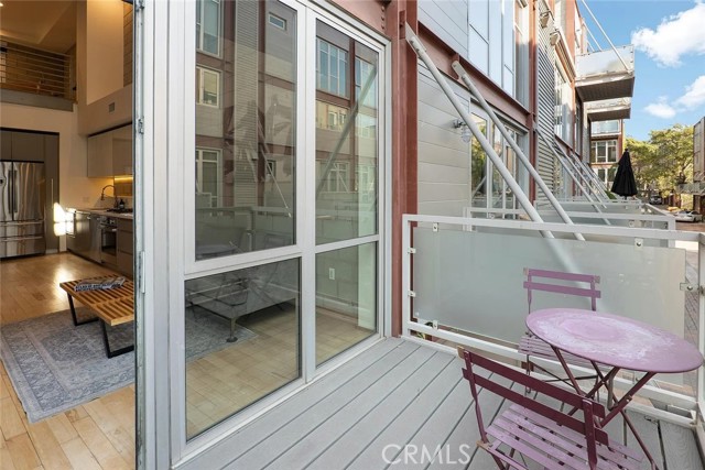3450 Cahuenga Boulevard, Universal City CA: https://media.crmls.org/medias/8bc4e40b-af29-473b-b4e1-8eddccb2b5fd.jpg