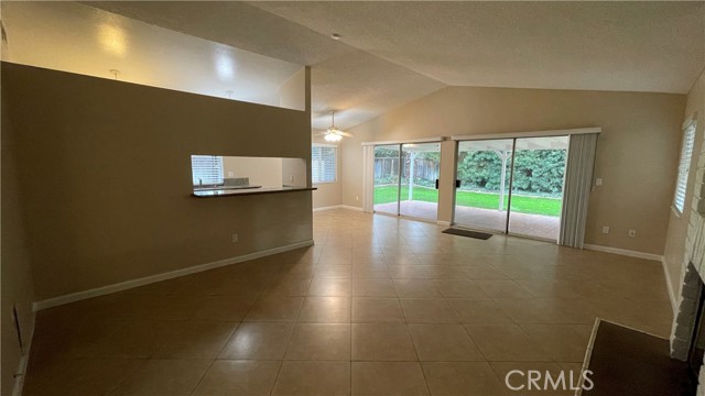 Detail Gallery Image 3 of 23 For 1328 E Pennsylvania, Redlands,  CA 92374 - 3 Beds | 2 Baths