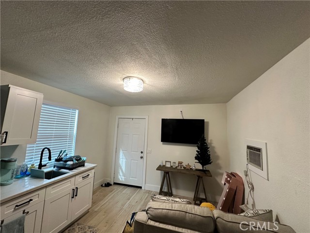 Detail Gallery Image 14 of 17 For 15025 Orchid St, Fontana,  CA 92335 - 4 Beds | 2 Baths