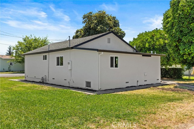 454 F St, Biggs CA: https://media.crmls.org/medias/8bc62720-23ab-4a3a-a3a1-5b20486b9800.jpg