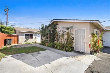Detail Gallery Image 2 of 3 For 125 N Fir St, Orange,  CA 92868 - 6 Beds | 3 Baths