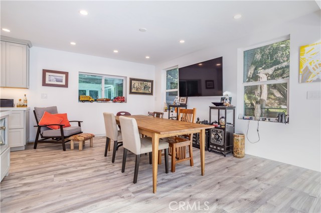 Detail Gallery Image 11 of 45 For 330 S Topanga Canyon Blvd., Topanga,  CA 90290 - 1 Beds | 1 Baths