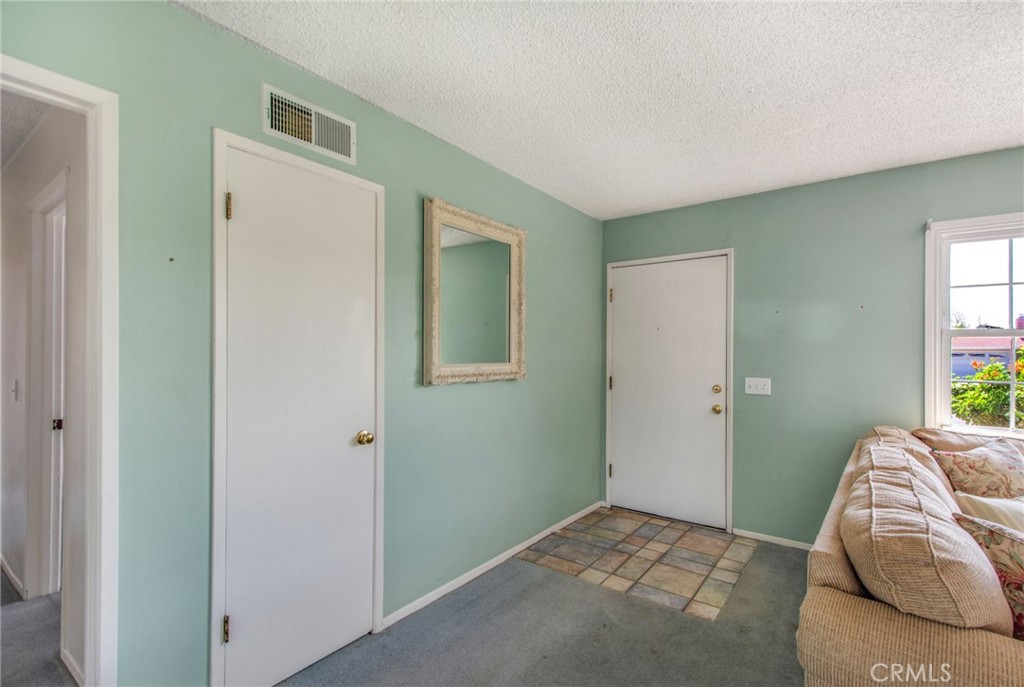 MLS #OC25221400 image #12