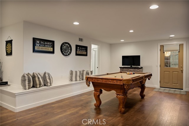 Detail Gallery Image 28 of 45 For 717 Crest Estates, Lake Arrowhead,  CA 92352 - 3 Beds | 3 Baths