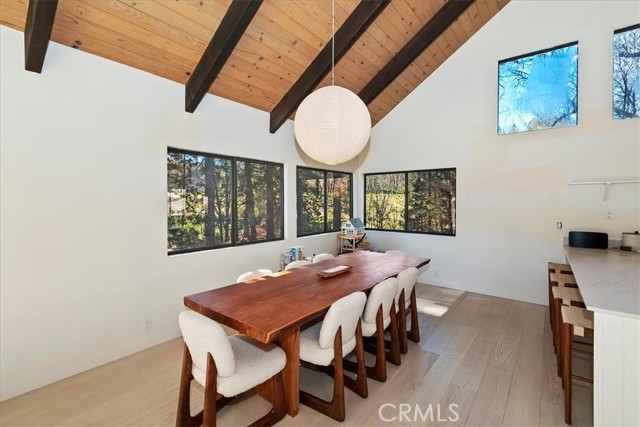 Detail Gallery Image 8 of 63 For 299 Riviera, Lake Arrowhead,  CA 92352 - 6 Beds | 4 Baths