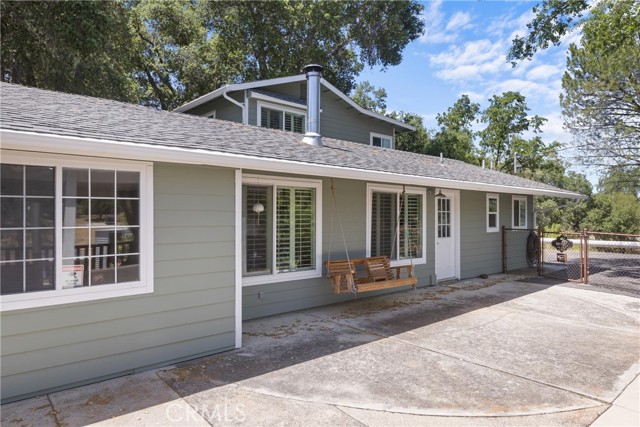 Detail Gallery Image 16 of 27 For 5525 Whispering Pines Ln, Paso Robles,  CA 93446 - 2 Beds | 2 Baths