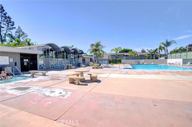Detail Gallery Image 34 of 43 For 2486 Napoli Way, Costa Mesa,  CA 92627 - 3 Beds | 2 Baths