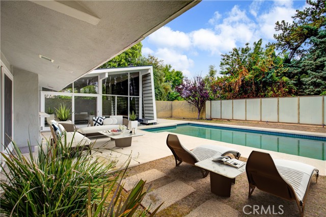 Original condition mid-century home on Palomar Place before renovation