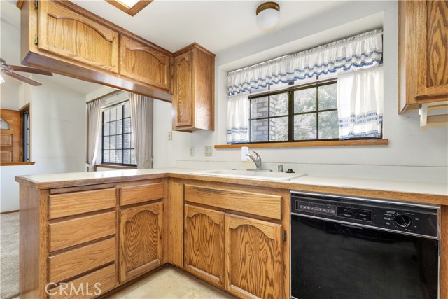 Detail Gallery Image 13 of 55 For 153 Horstman, Templeton,  CA 93465 - 3 Beds | 2 Baths