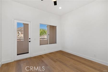 https://media.crmls.org/medias/8bcc9a0f-88d8-41c7-b7dc-283277e28cad.jpg?preset=X-Large