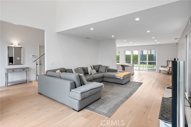 15441 Alsace Circle, Irvine CA: https://media.crmls.org/medias/8bcd98db-91c3-4f18-ab9e-253e7b18c5c6.jpg