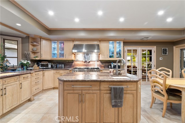 6011 Paseo La Vista, Woodland Hills CA: https://media.crmls.org/medias/8bcdbbb9-c9fe-42aa-9ae1-dc6d2e62369f.jpg