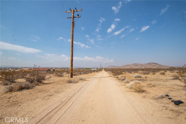 60789 La Brisa Drive, Joshua Tree CA: https://media.crmls.org/medias/8bcdf5af-b879-427e-b717-83911ee4b80a.jpg