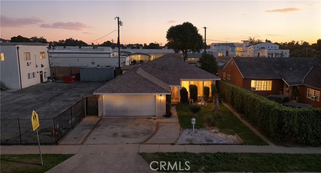 Detail Gallery Image 33 of 33 For 12318 Halo, Lynwood,  CA 90262 - 3 Beds | 2 Baths