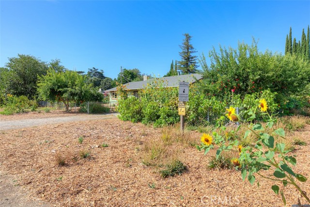 9493 Yokum Street, Chico CA: https://media.crmls.org/medias/8bcfaad3-8202-4169-a6eb-40dbe92e725b.jpg