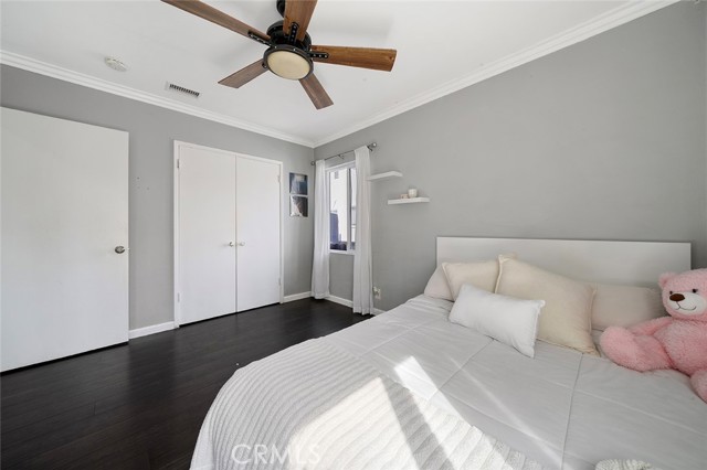 Detail Gallery Image 21 of 36 For 4228 Ostrom, Lakewood,  CA 90713 - 5 Beds | 3 Baths