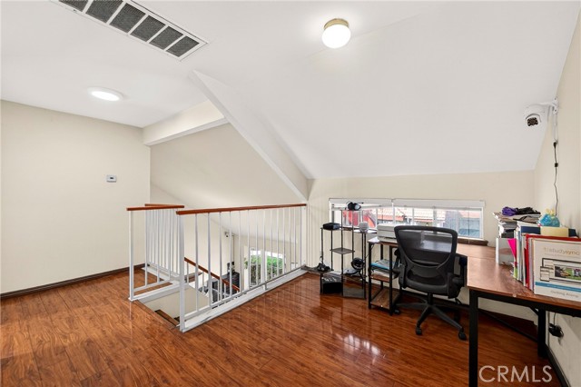 Detail Gallery Image 10 of 21 For 13813 Los Angeles, Baldwin Park,  CA 91706 - 3 Beds | 3 Baths