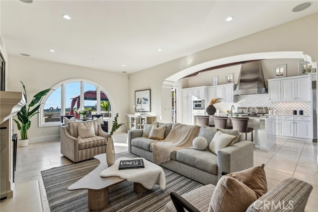 3 Coral Cay, Newport Coast CA: https://media.crmls.org/medias/8bd09ce1-c261-424b-a7b1-7202ca76a367.jpg