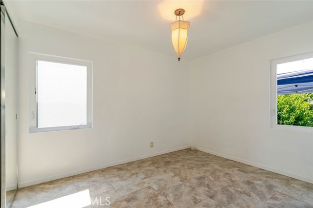 Detail Gallery Image 16 of 26 For 10777 Mountair Ave, Tujunga,  CA 91042 - 2 Beds | 1 Baths