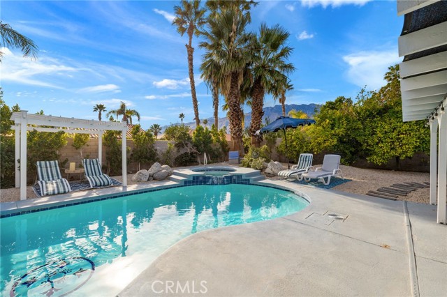 Detail Gallery Image 6 of 51 For 1479 E Francis Dr, Palm Springs,  CA 92262 - 3 Beds | 2 Baths