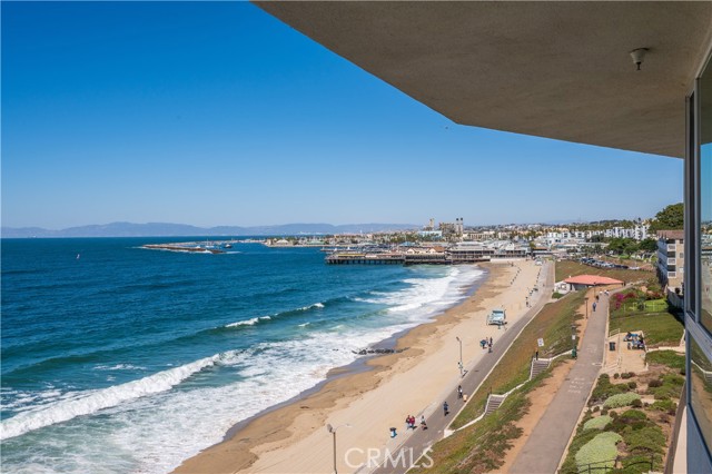 565 Esplanade, Redondo Beach, California 90277, 1 Bedroom Bedrooms, ,1 BathroomBathrooms,Residential,Sold,Esplanade,SB21226629