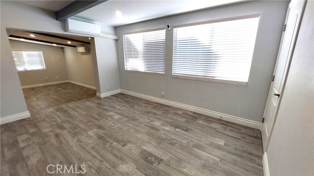 8649 Cantaloupe Avenue, Panorama City CA: https://media.crmls.org/medias/8bd1a0e7-4055-479c-900a-1a04ab8e4aa5.jpg
