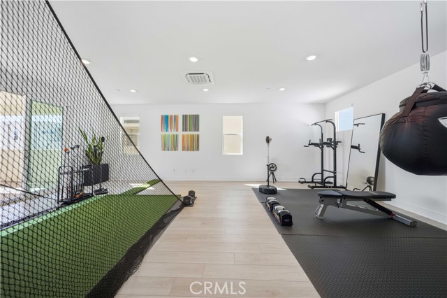 Detail Gallery Image 43 of 69 For 27516 Golden Currant Pl, Valencia,  CA 91381 - 4 Beds | 4/1 Baths