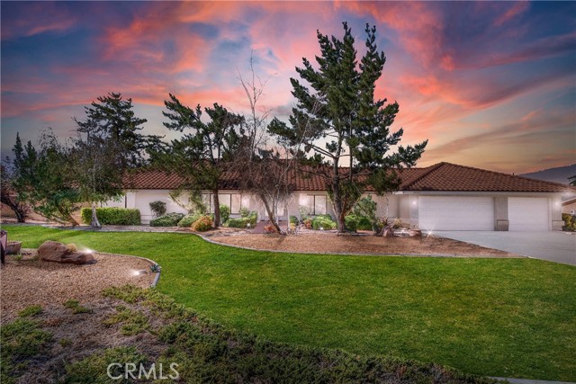 Detail Gallery Image 1 of 1 For 20225 Chickasaw Rd, Apple Valley,  CA 92307 - 3 Beds | 4 Baths