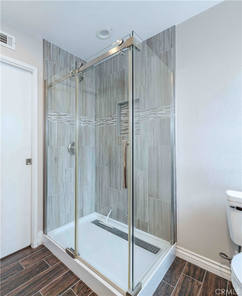 MLS #OC25280398 image #25